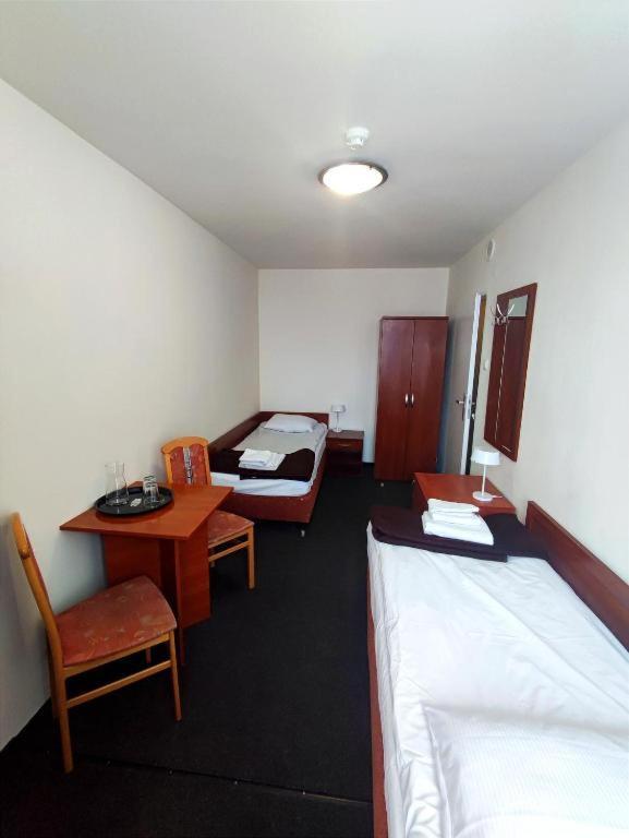 Albergue Plonia Economy Szczecin Exterior foto