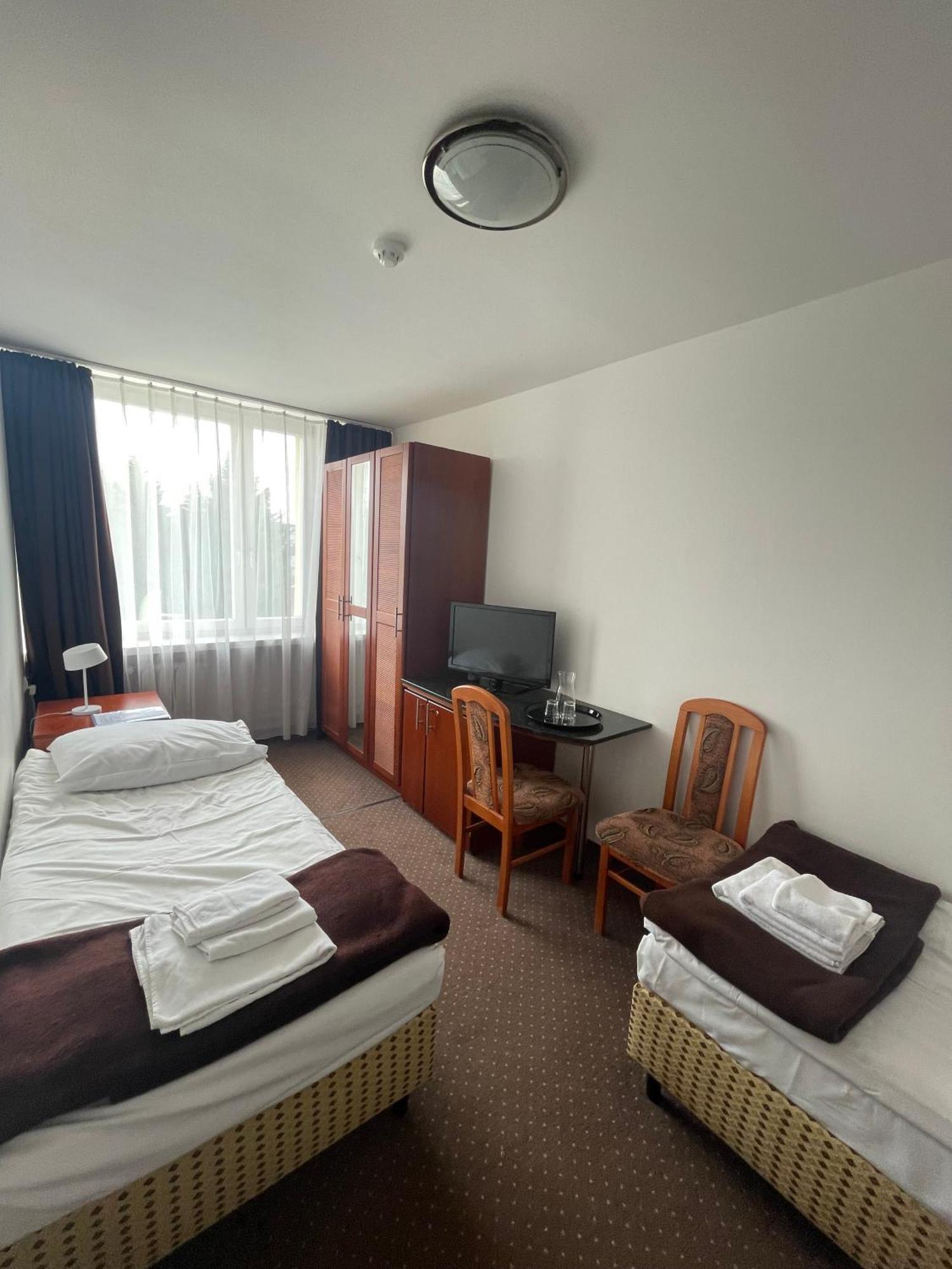 Albergue Plonia Economy Szczecin Exterior foto